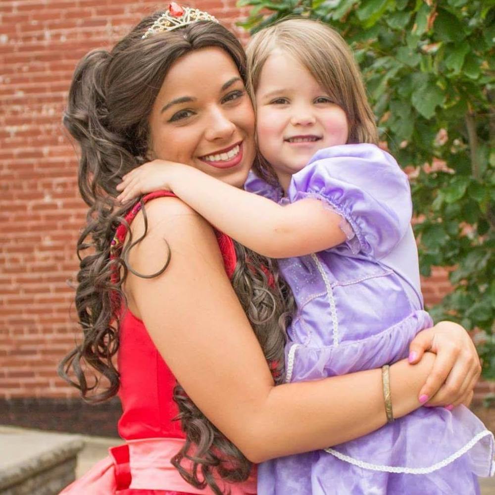 Meet your Posher, Becky